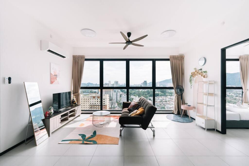 New Infinity Pool Seaview 3bedrooms 2carparks