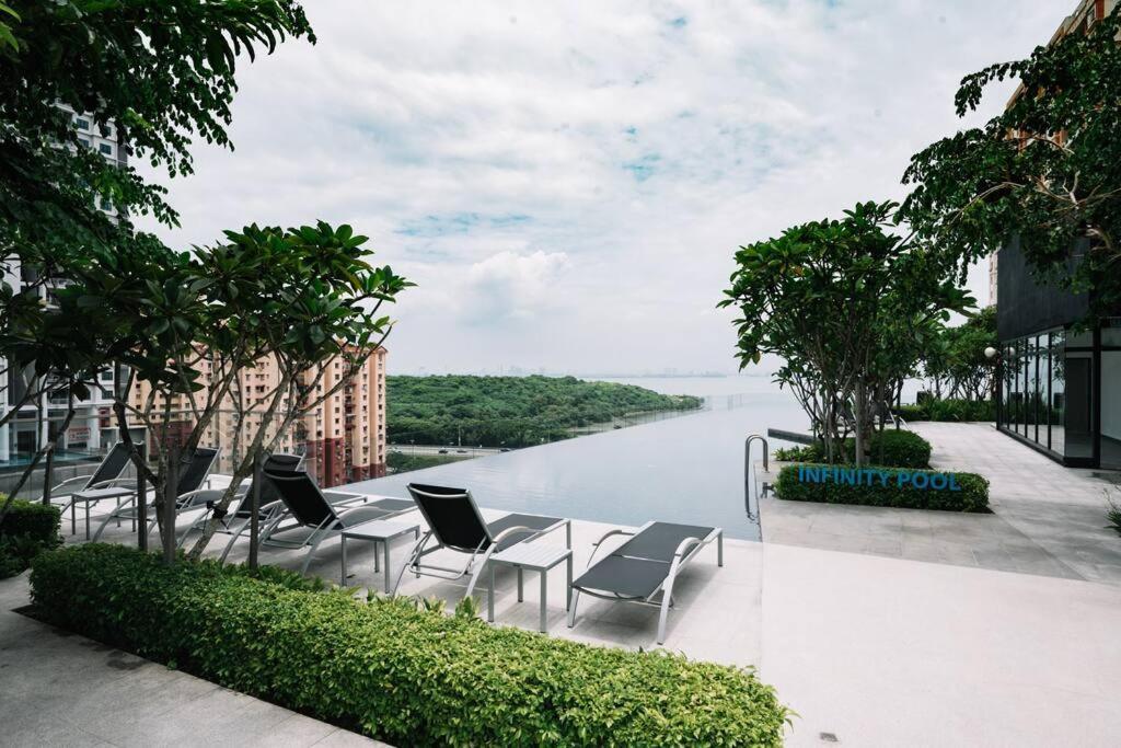 Apartemen New Infinity Pool Seaview 3bedrooms 2carparks *